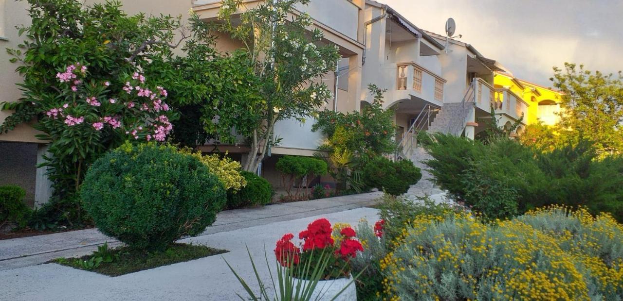 Apartments Golic Biograd Na Moru Exteriér fotografie
